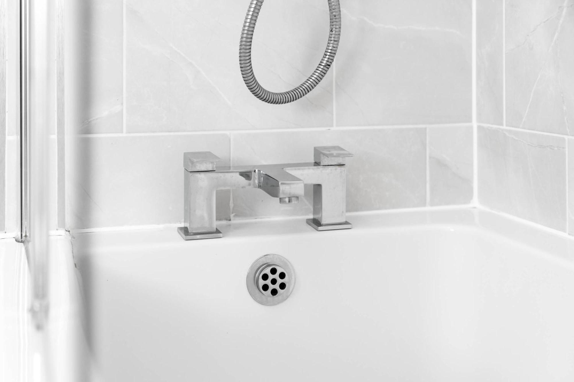 Luxury City Centre 5 Bed House With En-Suite, Bbq, On-Site Parking By Azura Nights Бирмингам Екстериор снимка