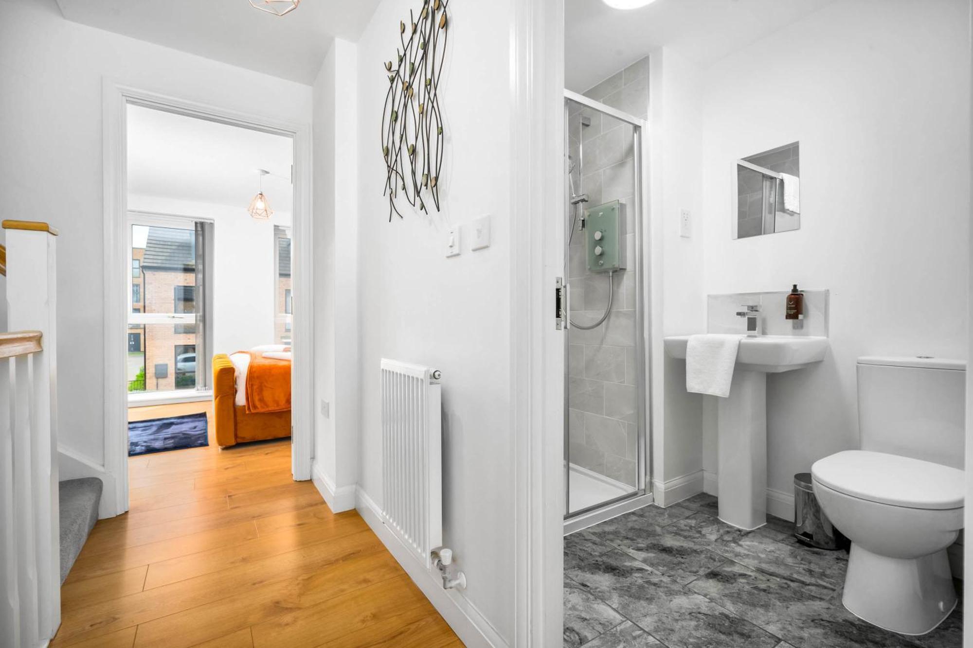 Luxury City Centre 5 Bed House With En-Suite, Bbq, On-Site Parking By Azura Nights Бирмингам Екстериор снимка