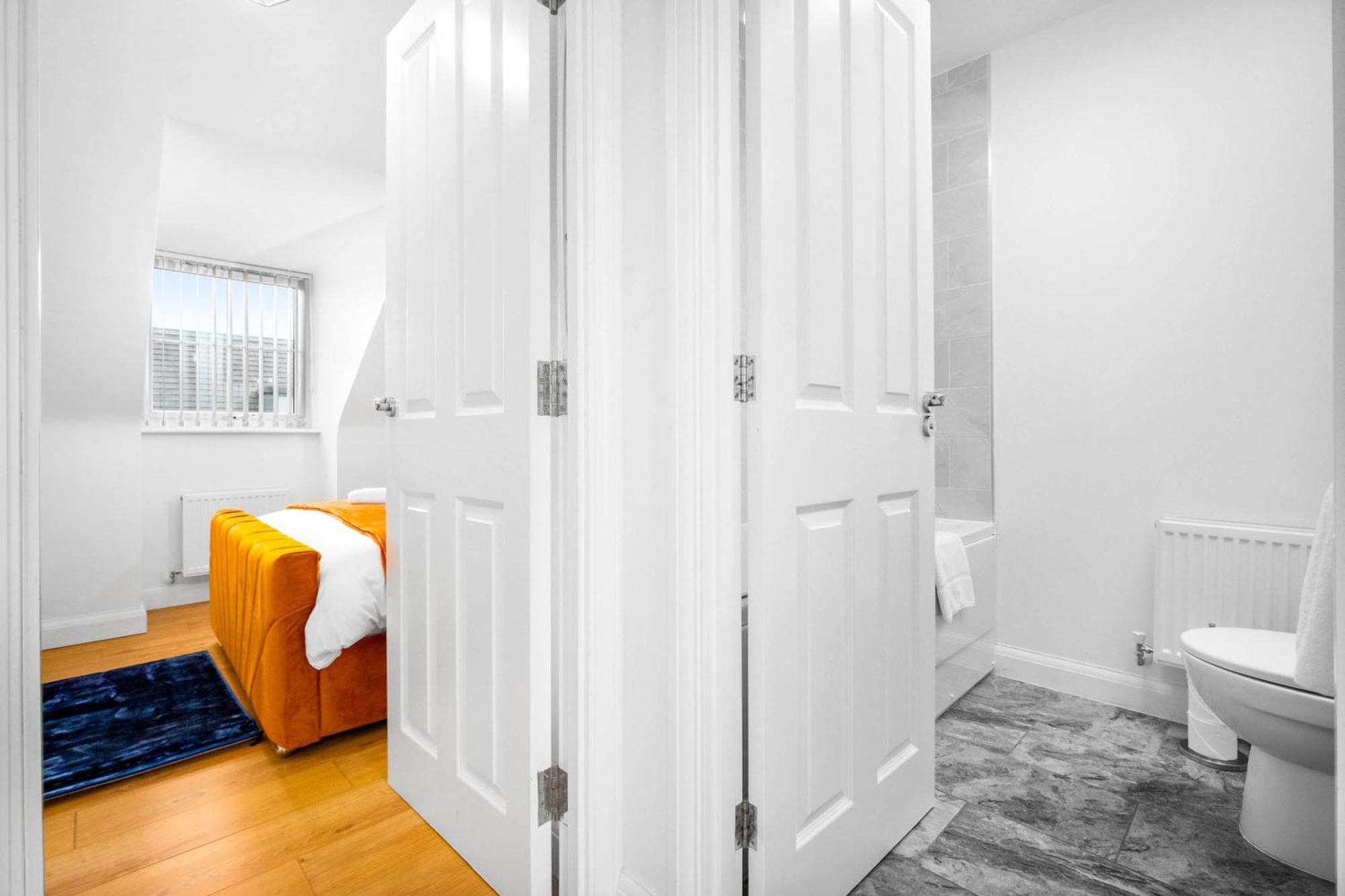 Luxury City Centre 5 Bed House With En-Suite, Bbq, On-Site Parking By Azura Nights Бирмингам Екстериор снимка