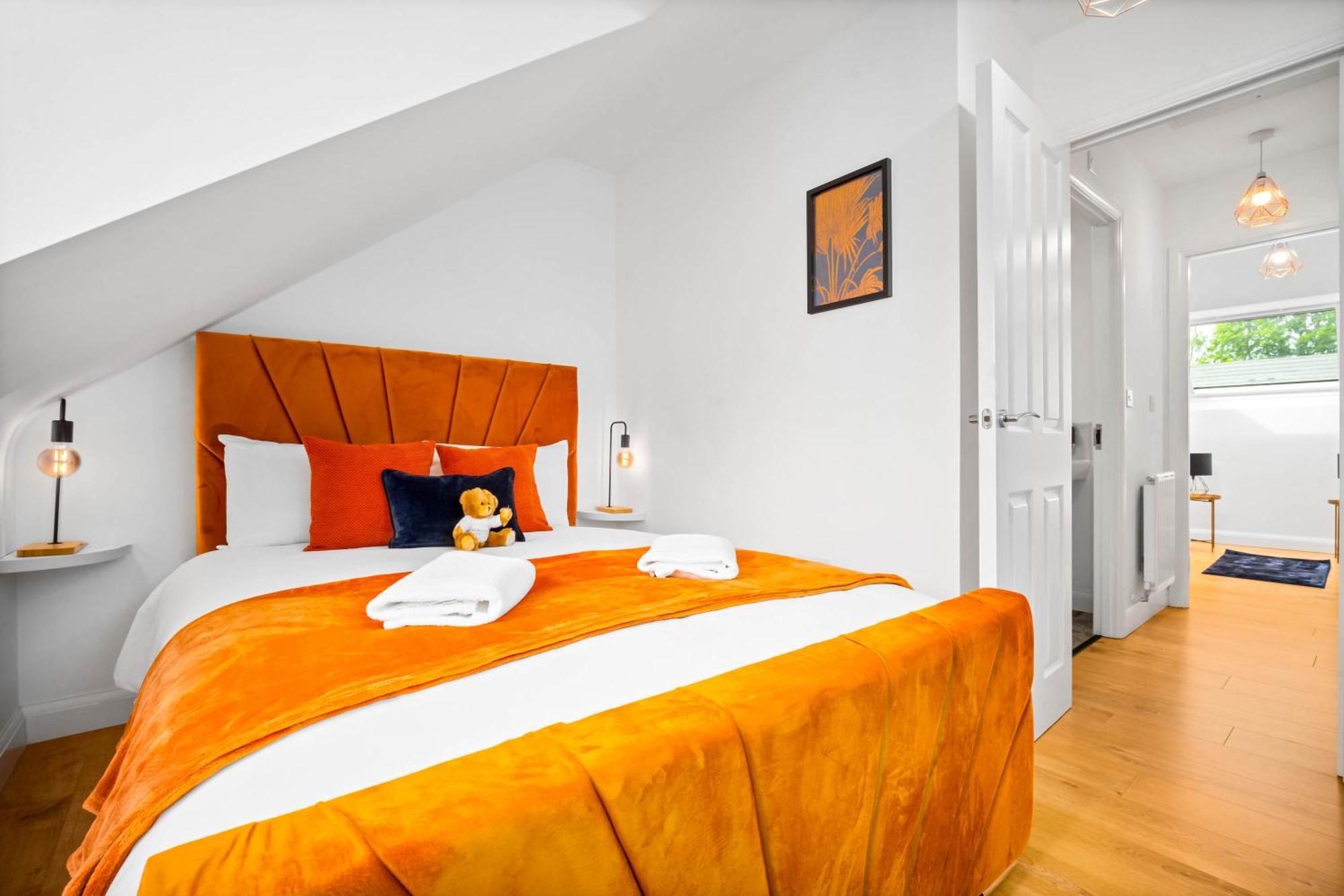 Luxury City Centre 5 Bed House With En-Suite, Bbq, On-Site Parking By Azura Nights Бирмингам Екстериор снимка